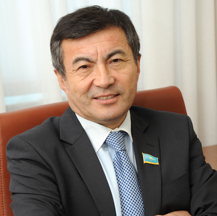 У депутата Мажилісу РК Турсунбека Омурзакова з'явилися деякі побоювання з приводу майбутньої виставки після відвідин Шанхая