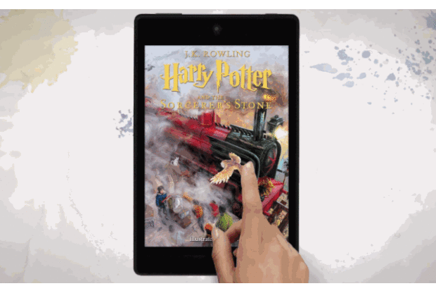 як передає   Entertainment Weekly   , Першу книгу із серії романів Гаррі Поттер і філософський камінь випустили в анімованої версії для електронної книги Kindle in Motion