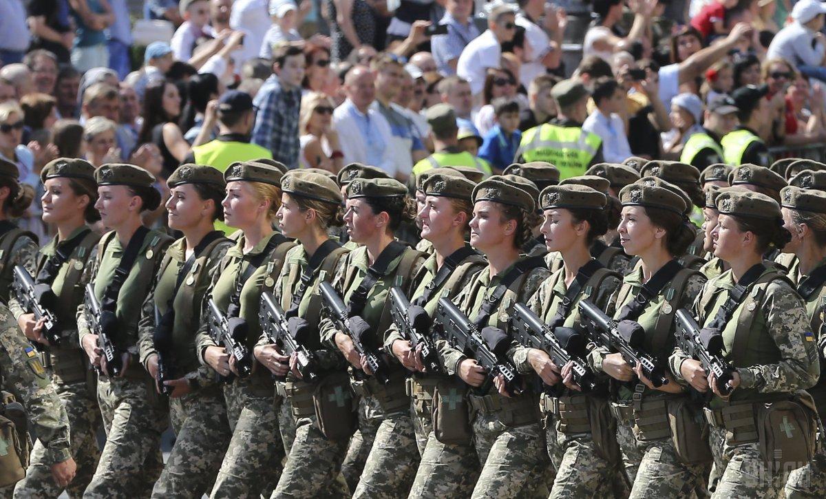 У Збройних силах служать 55 тисяч жінок