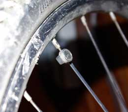 Довжина кола колеса велосипеда вводиться користувачем вручну